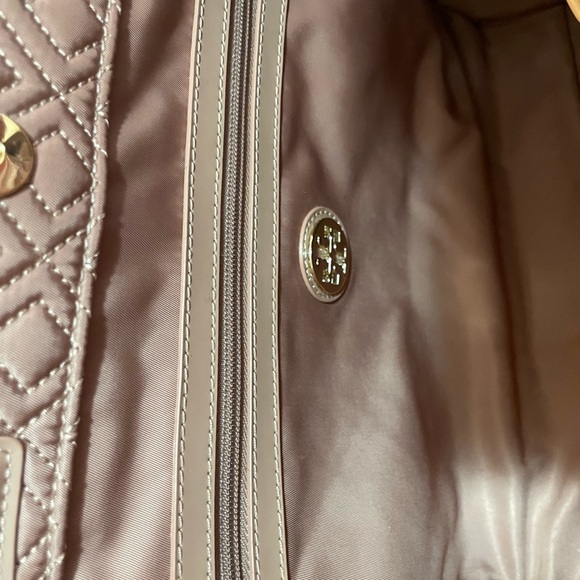 Tory Burch purse - Picture 3 of 7
